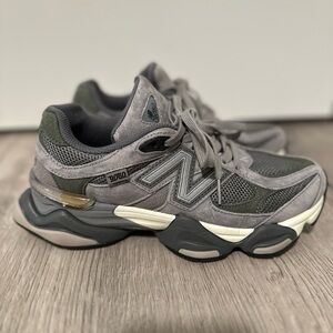 New Balance Gray 9060
